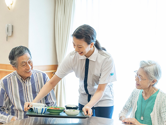 【介護職／宮城野区】 有料老人ホーム　ツクイサンシャイン仙台　(正社員)の画像1