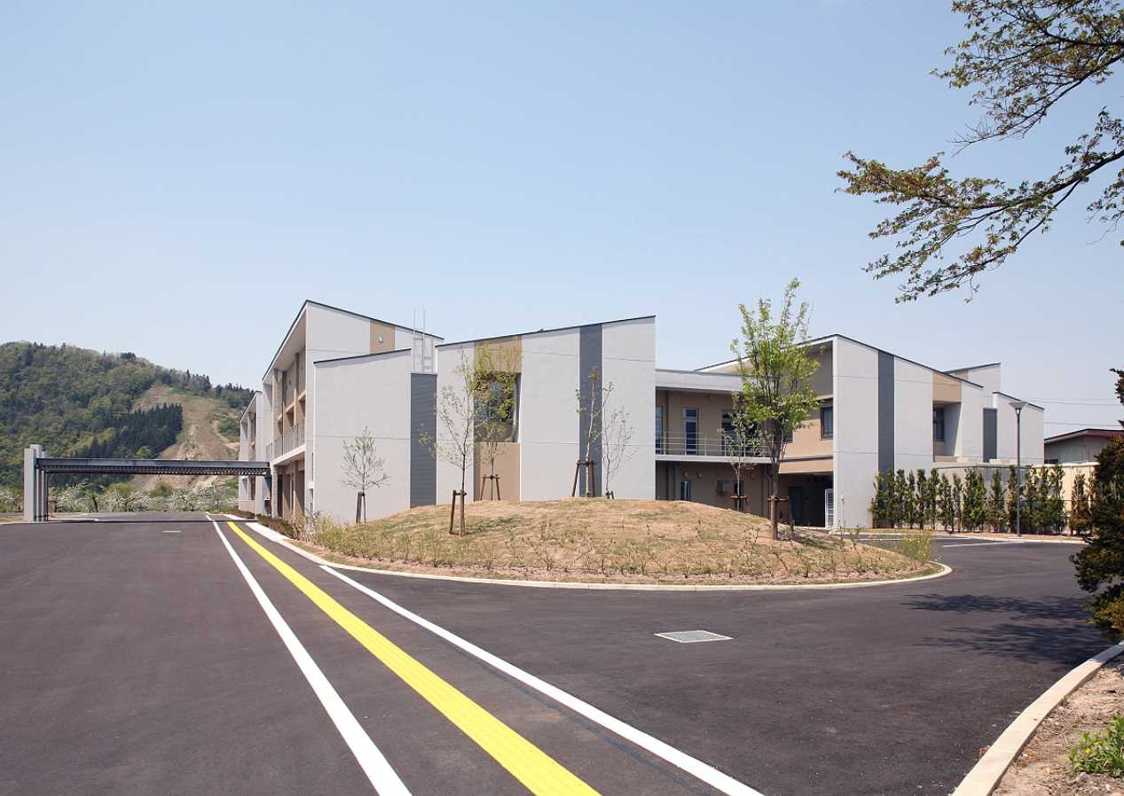 【介護職／西村山郡朝日町】 社会福祉法人　朝日敬慎会（正社員）の画像1