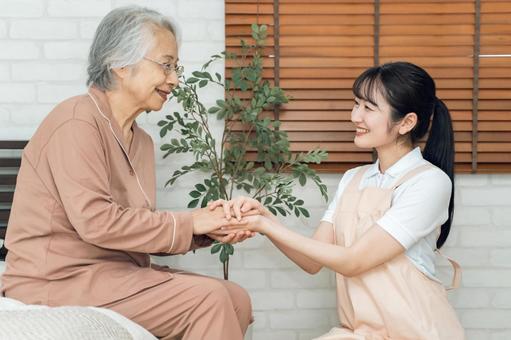 【介護職員／大阪市福島区】医療法人愛幸会　介護支援センターみどりの画像1