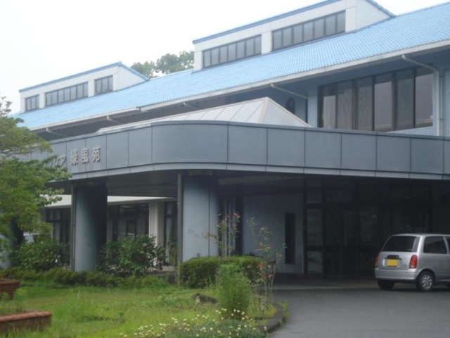【介護職員／上益城郡】 介護老人保健施設 ナーシングケア　緑風苑（正社員）の画像1