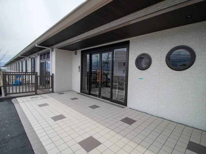 【介護職員／笛吹市】 [“サービス付高齢者向け住宅”]　小春日和　(正社員)の画像1