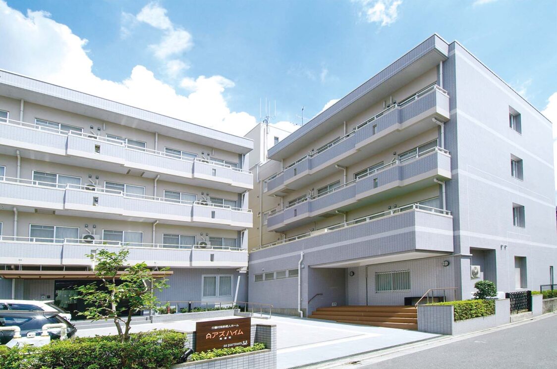 【介護職員/さいたま市南区】 アズハイム南浦和 (正社員)の画像1