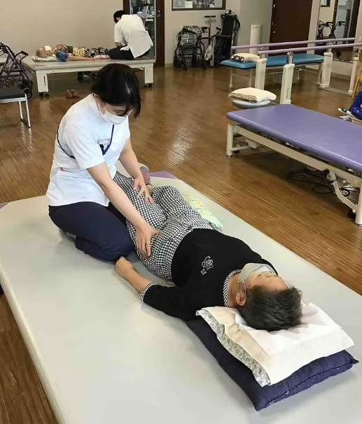 【介護職員／熊本市西区】熊本田崎クリニック（正社員）の画像3