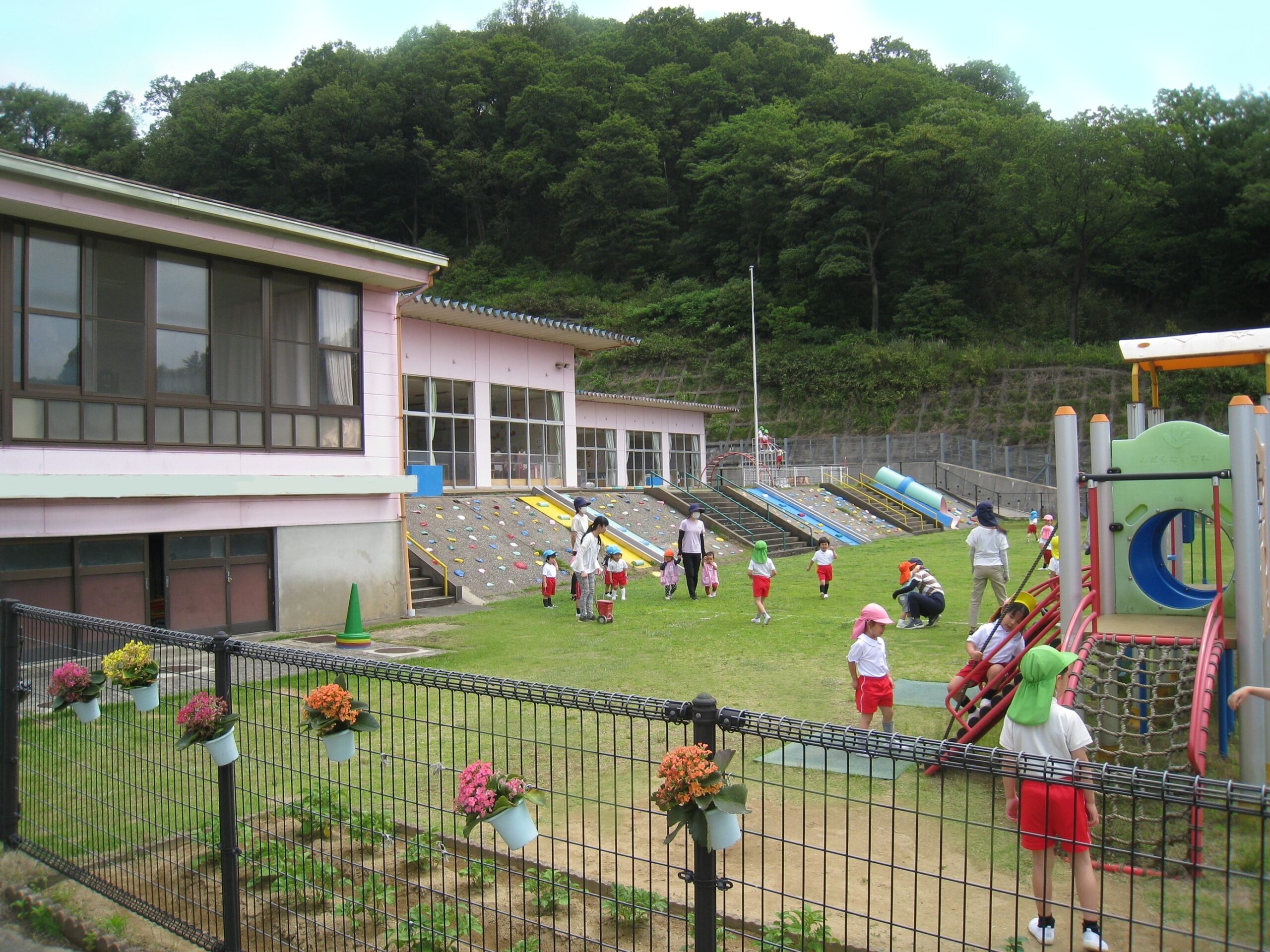 【保育士・幼稚園教諭／加賀市】　学校法人かが学園　かが幼稚園　（正社員）の画像1