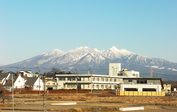 【介護職員/韮崎市】介護老人保健施設あさひホーム(正社員)の画像1