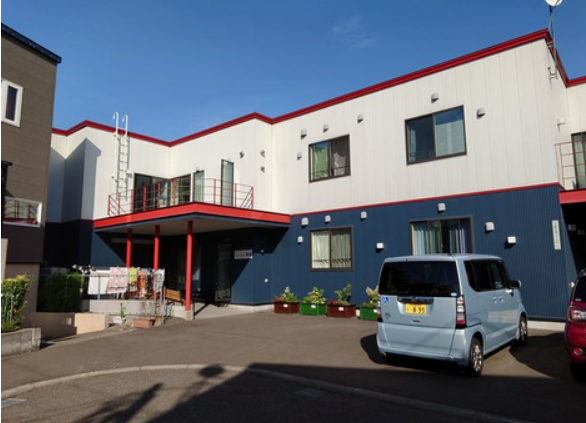 【介護職員／札幌市清田区】 グループホーム鶴寿　(正社員)の画像1