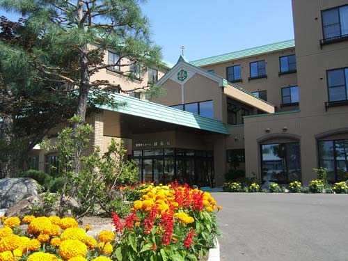 介護職員（介護福祉士）／旭川市　養護老人ホーム緑風苑　(正社員)の画像1