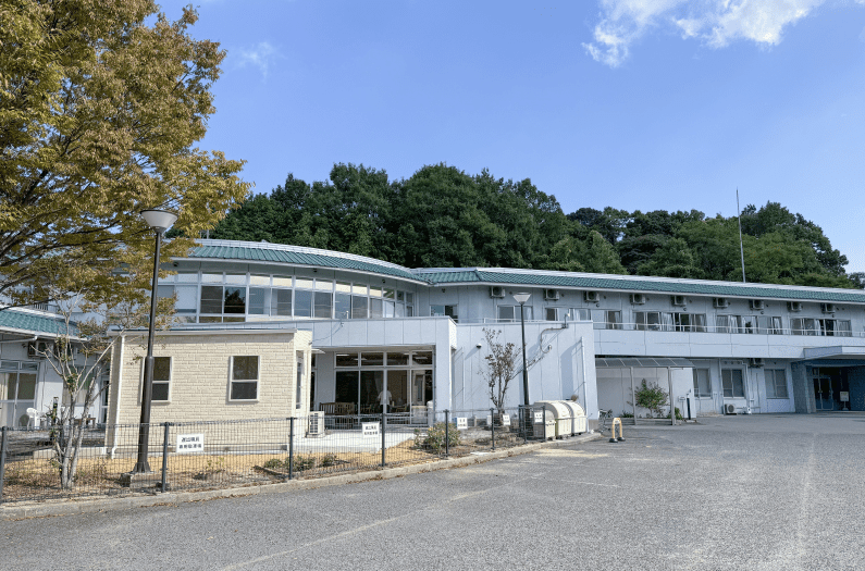 【介護職員／福山市】デイケア　老人保健施設かなえ　(正社員)の画像1