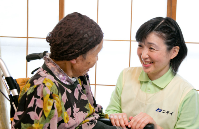 【介護職員／熊本市中央区】ニチイケアセンターけいとく（正社員）の画像3