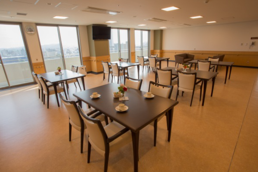 【介護職／仙台市太白区】有料老人ホーム　グリーンライフ仙台　(パート)の画像2