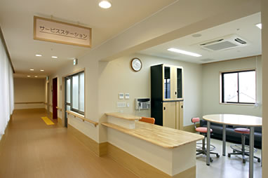 【介護職員／甲府市】有料老人ﾎｰﾑ・ｼｮｰﾄｽﾃｲ　恵信ｳﾞｨﾚｯﾀ甲府　(正社員)の画像2