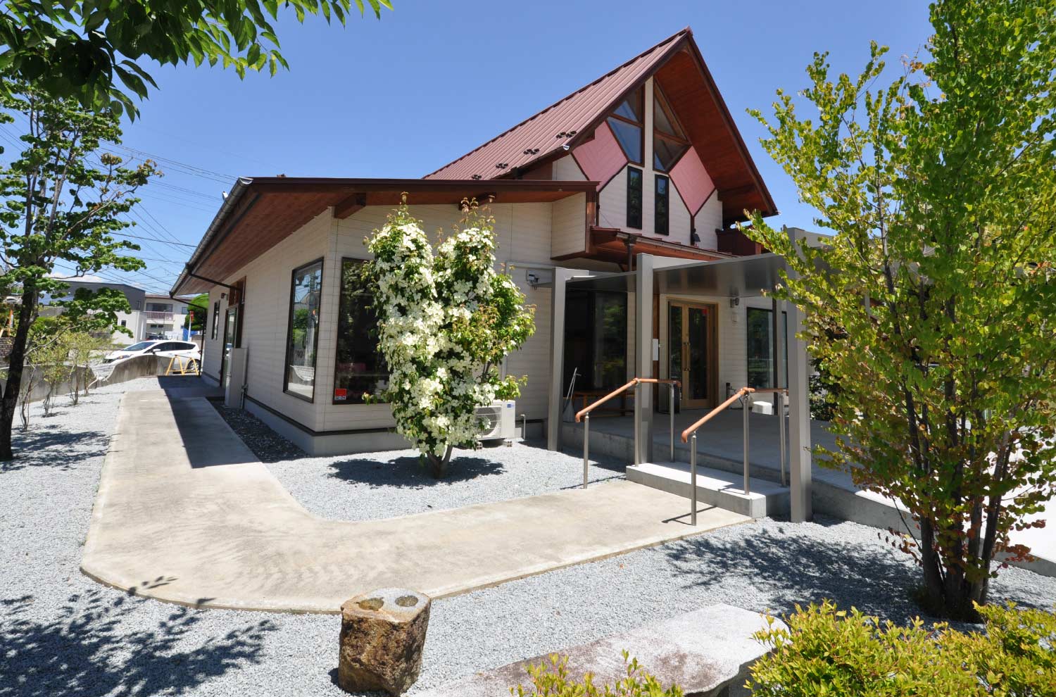 【サービス管理責任者/甲府】共生型デイサービスyoca yoca　(正社員)の画像2