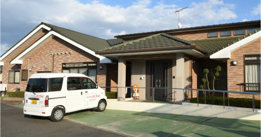 【介護職／福山市】 グループホーム 愛の郷 神辺　(正社員)の画像1