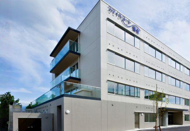 【介護職員／山形市】 有料老人ホーム　スマイルコート清住　(パート)の画像1