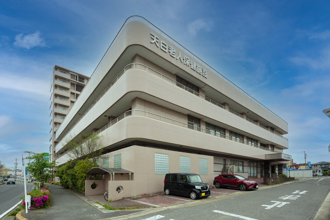 【介護職員／天白区】　天白老人保健施設　(正社員)の画像1