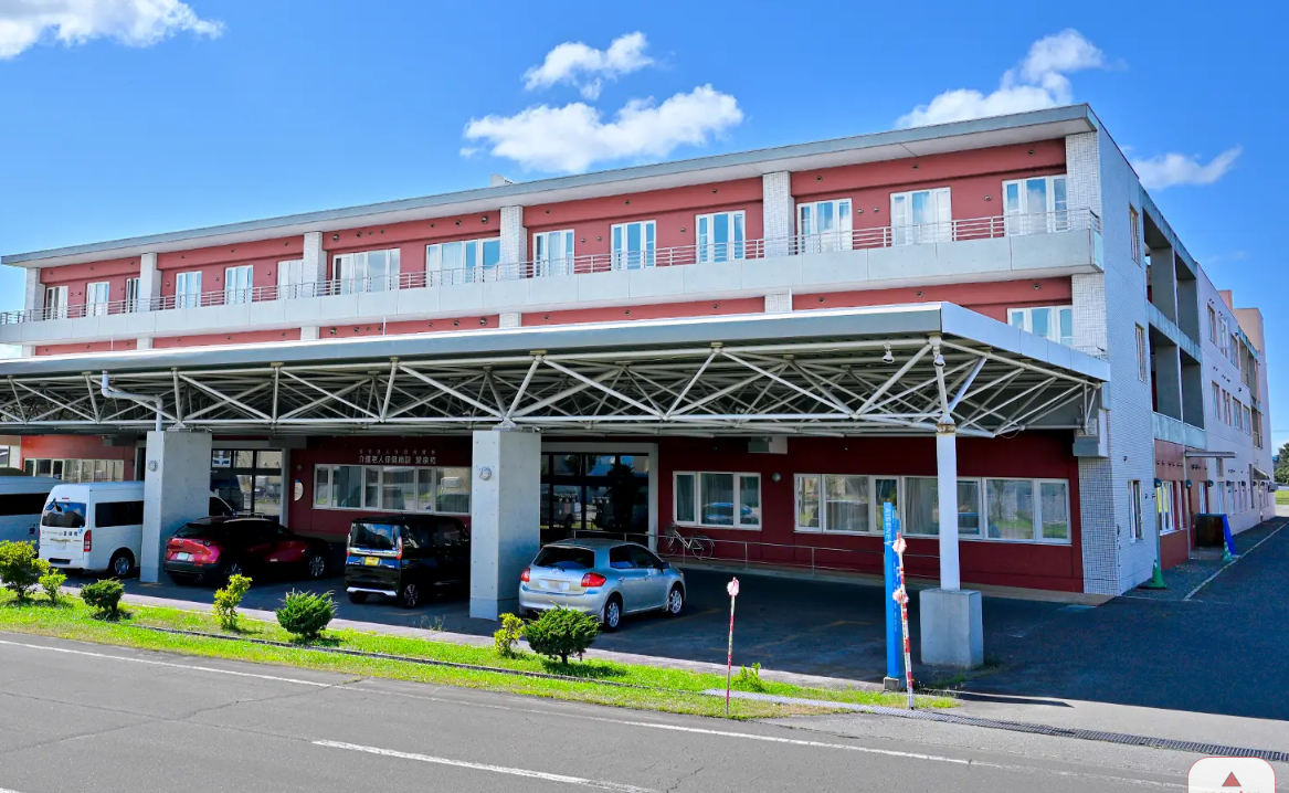 介護職員／当麻町　老人保健施設　愛泉苑　(正社員)の画像1