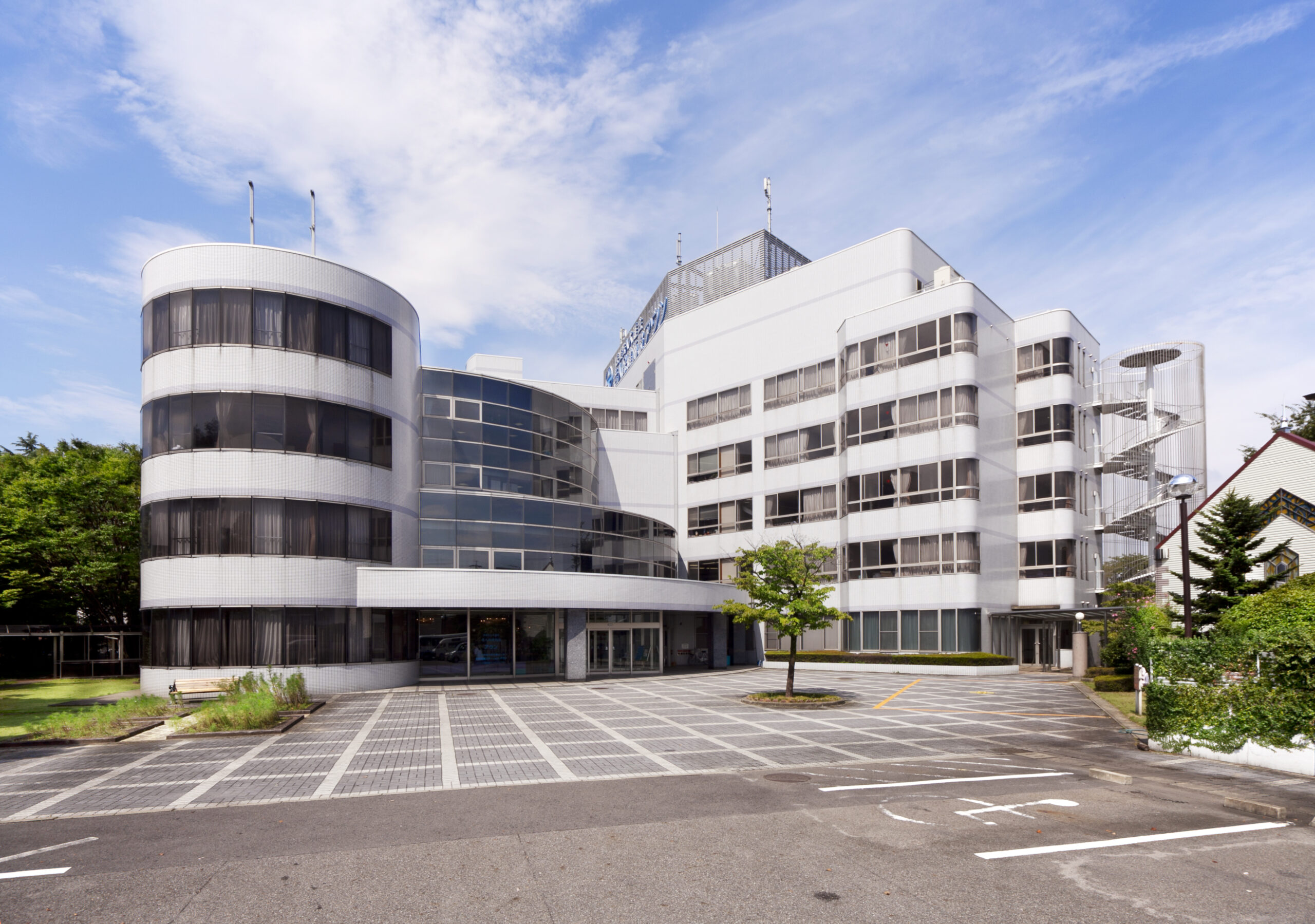 【介護職/一宮市】　老人保健施設　アウン　(正社員）の画像1