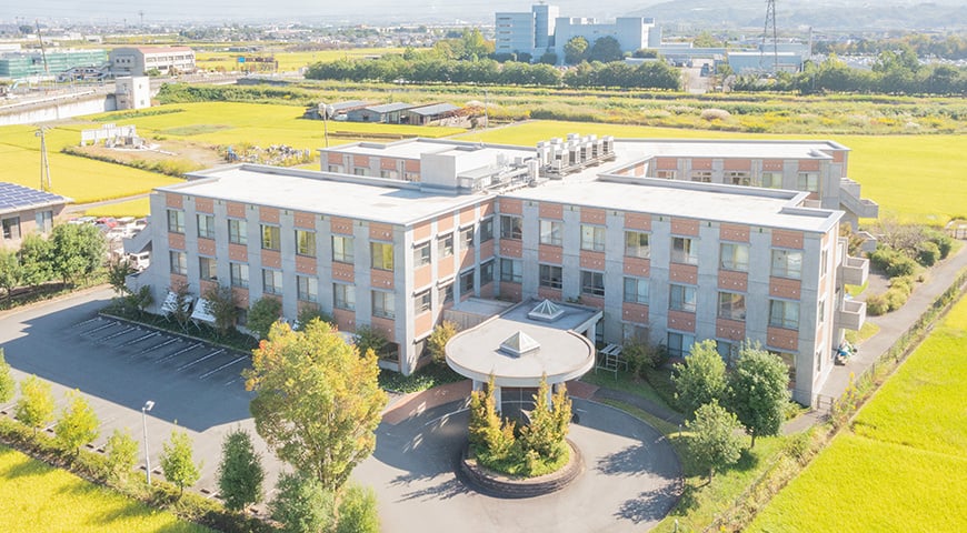 【介護職／中央市】特別養護老人ホーム　らくえん　(正社員)の画像1