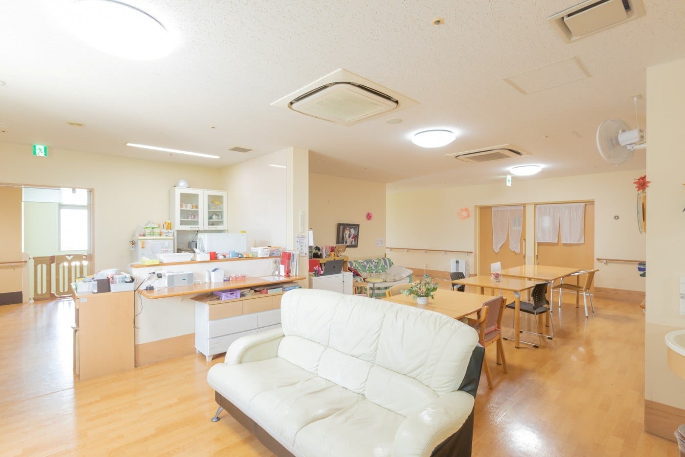 【介護職／中央市】特別養護老人ホーム　らくえん　(正社員)の画像2