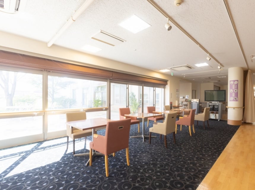 【介護職／中央市】特別養護老人ホーム　らくえん　(正社員)の画像3