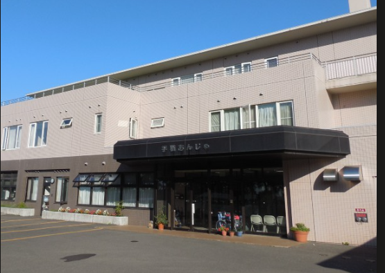 【介護職員／札幌市手稲区】介護老人保健施設　手稲あんじゅ　第2種(正社員)の画像1