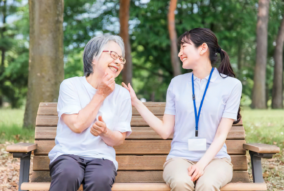 【介護職員/国分寺市】サービス付高齢者向け住宅 株式会社佐藤総研 (パート)の画像2