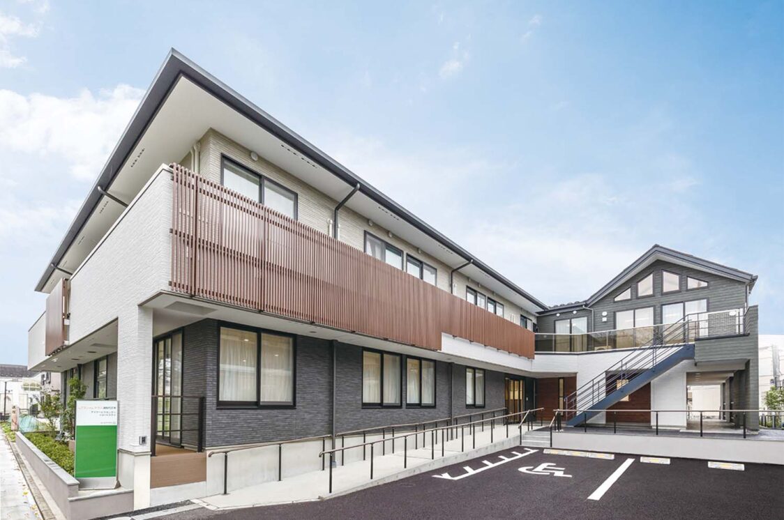 【介護職員／さいたま市南区】 　株式会社アズパートナーズ　(正社員)の画像1