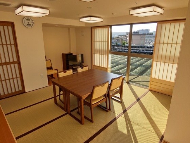 【介護職員/宇治市】訪問介護 サービス付高齢者向け住宅 社会福祉法人 くらしのハーモニー ハーモニー東風館 (正社員)の画像3