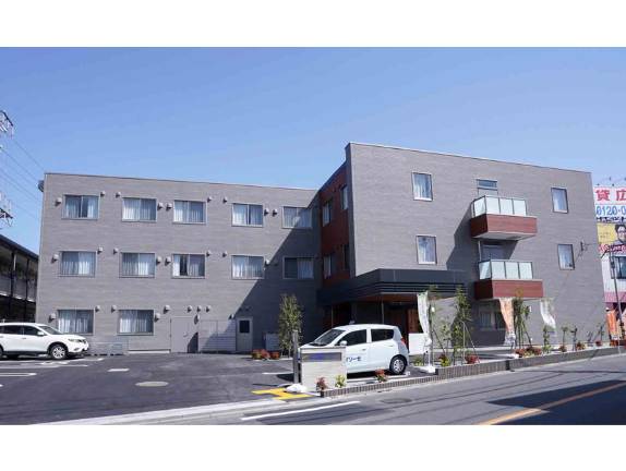 【介護職員/ヘルパー】イリーゼ福生　(正社員)の画像1