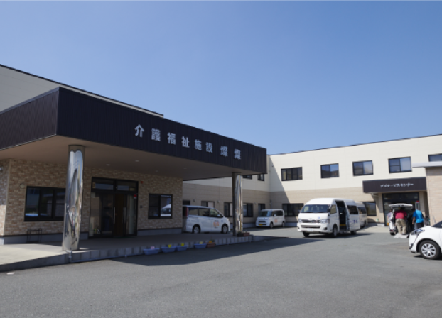 【介護職員／山形市】 介護福祉施設　燦燦　(正社員)の画像1